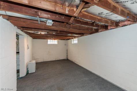 1883 Maywood Road South Euclid OH 44121