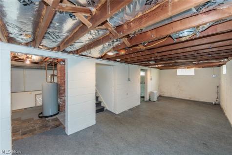 1883 Maywood Road South Euclid OH 44121