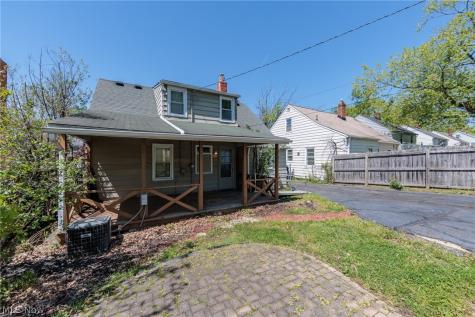 1883 Maywood Road South Euclid OH 44121