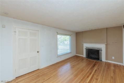 1883 Maywood Road South Euclid OH 44121