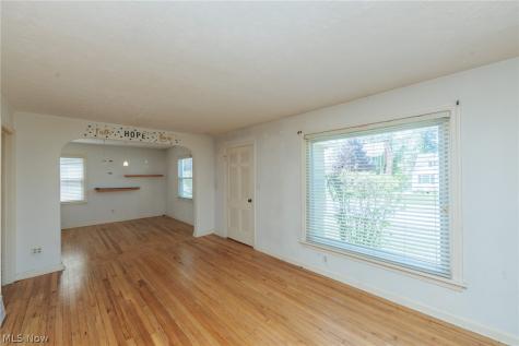 1883 Maywood Road South Euclid OH 44121
