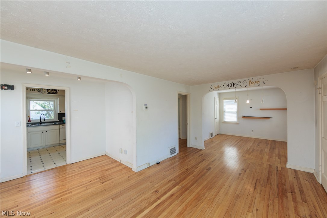 1883 Maywood Road South Euclid OH 44121