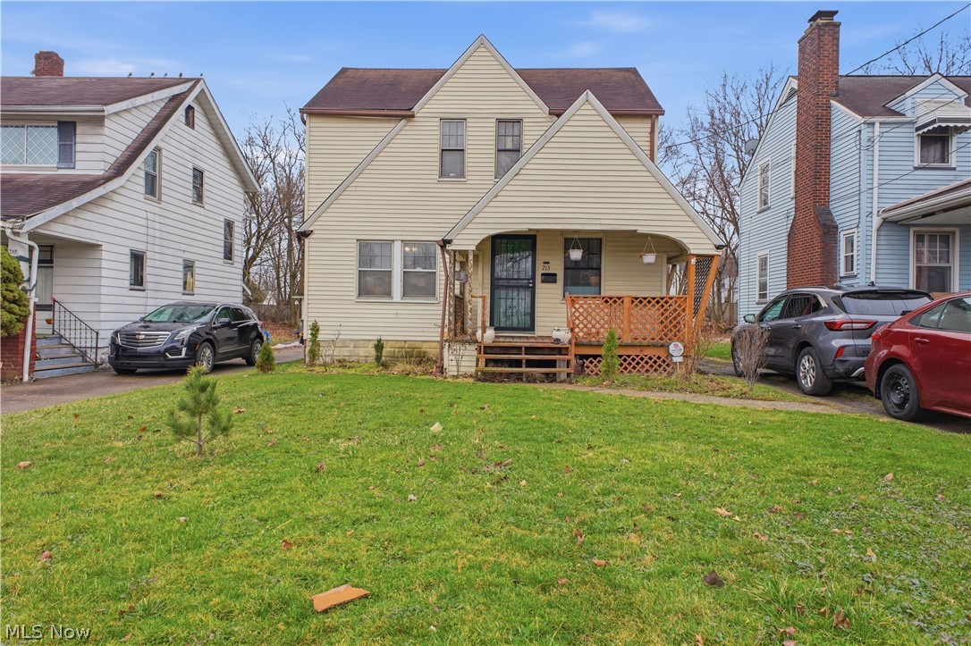 715 Roxbury Avenue Youngstown OH 44502