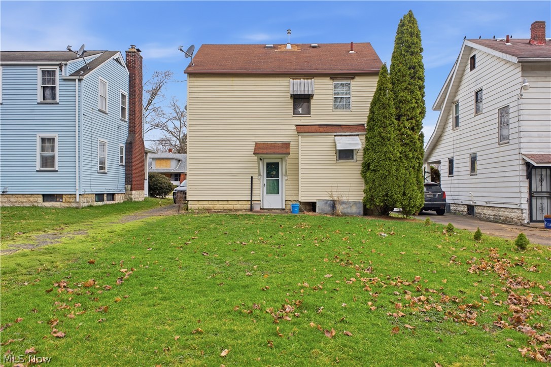 715 Roxbury Avenue Youngstown OH 44502