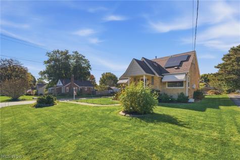 2103 Broad Avenue NW Canton OH 44708