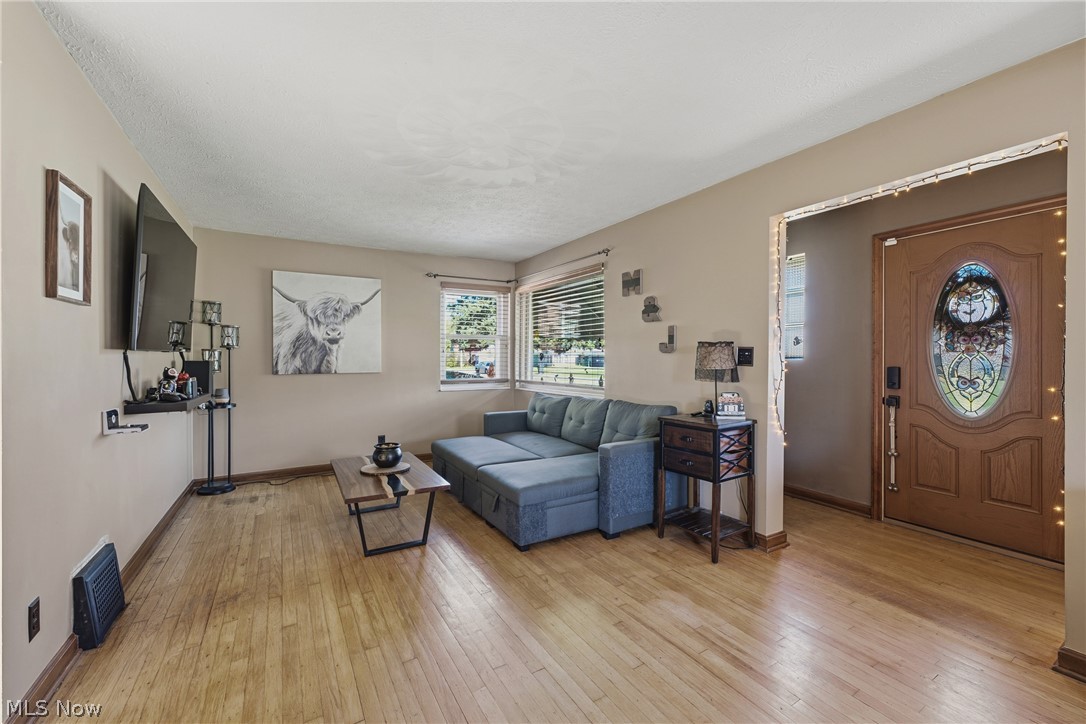 2103 Broad Avenue NW Canton OH 44708