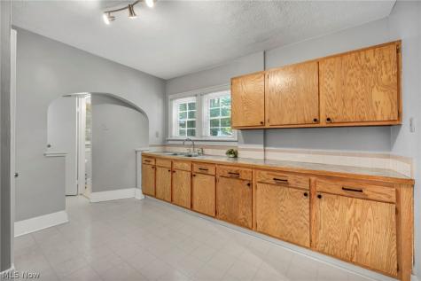 280 Wildwood Avenue Akron OH 44320