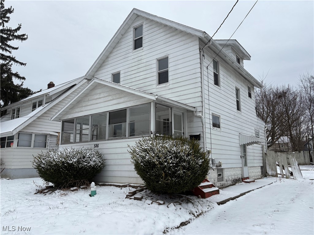 586 Morgan Avenue Akron OH 44311