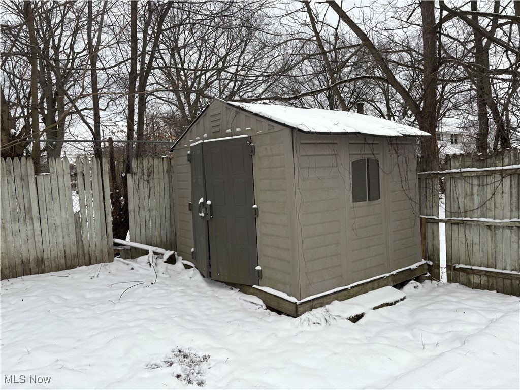 586 Morgan Avenue Akron OH 44311