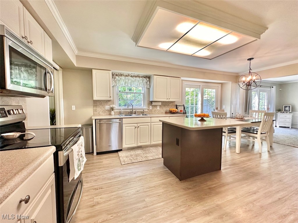 8528 Deer Creek Lane NE Warren OH 44484