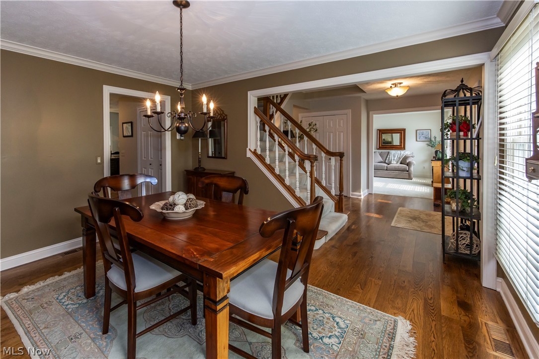 300 Lakeview Circle Aurora OH 44202