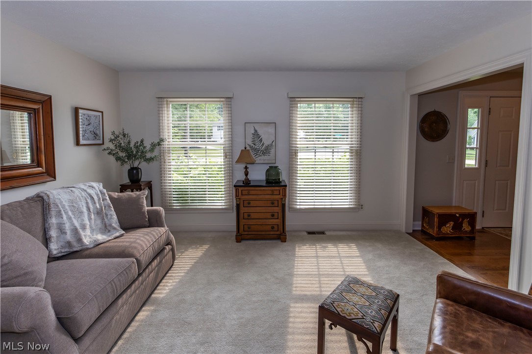 300 Lakeview Circle Aurora OH 44202