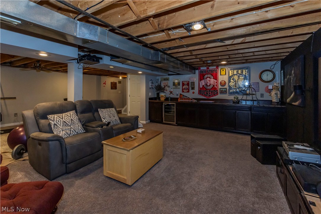 300 Lakeview Circle Aurora OH 44202