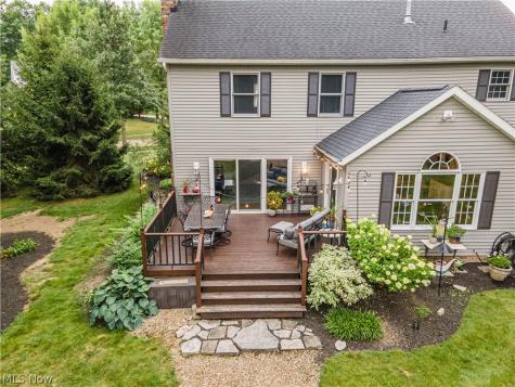 300 Lakeview Circle Aurora OH 44202