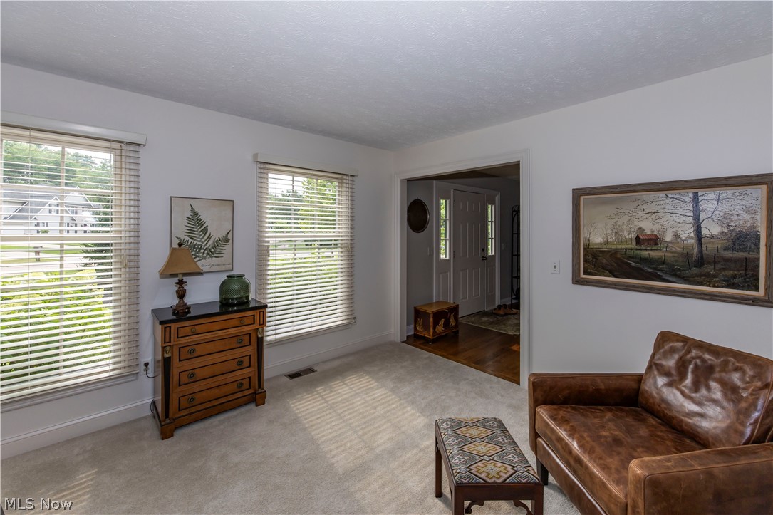 300 Lakeview Circle Aurora OH 44202