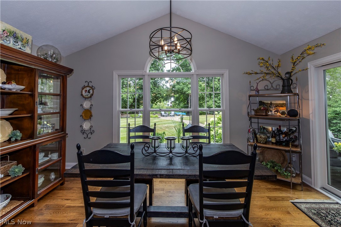 300 Lakeview Circle Aurora OH 44202