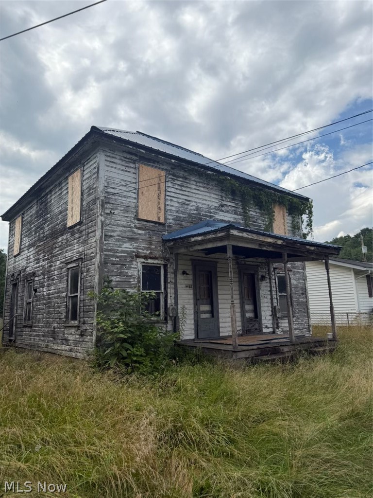 83 Cole Street Dillonvale OH 43917