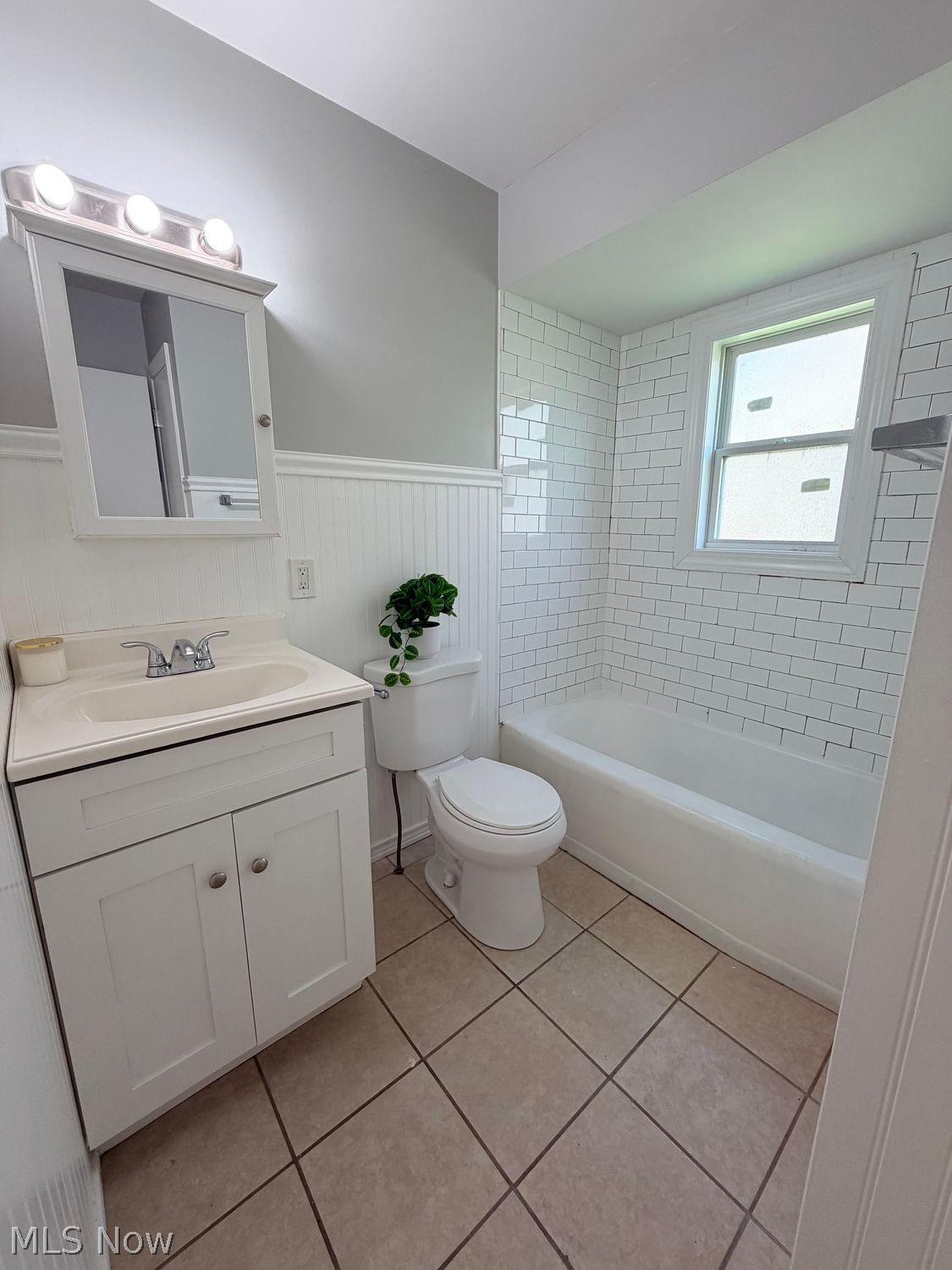 2033 Eastlawn Avenue Akron OH 44305