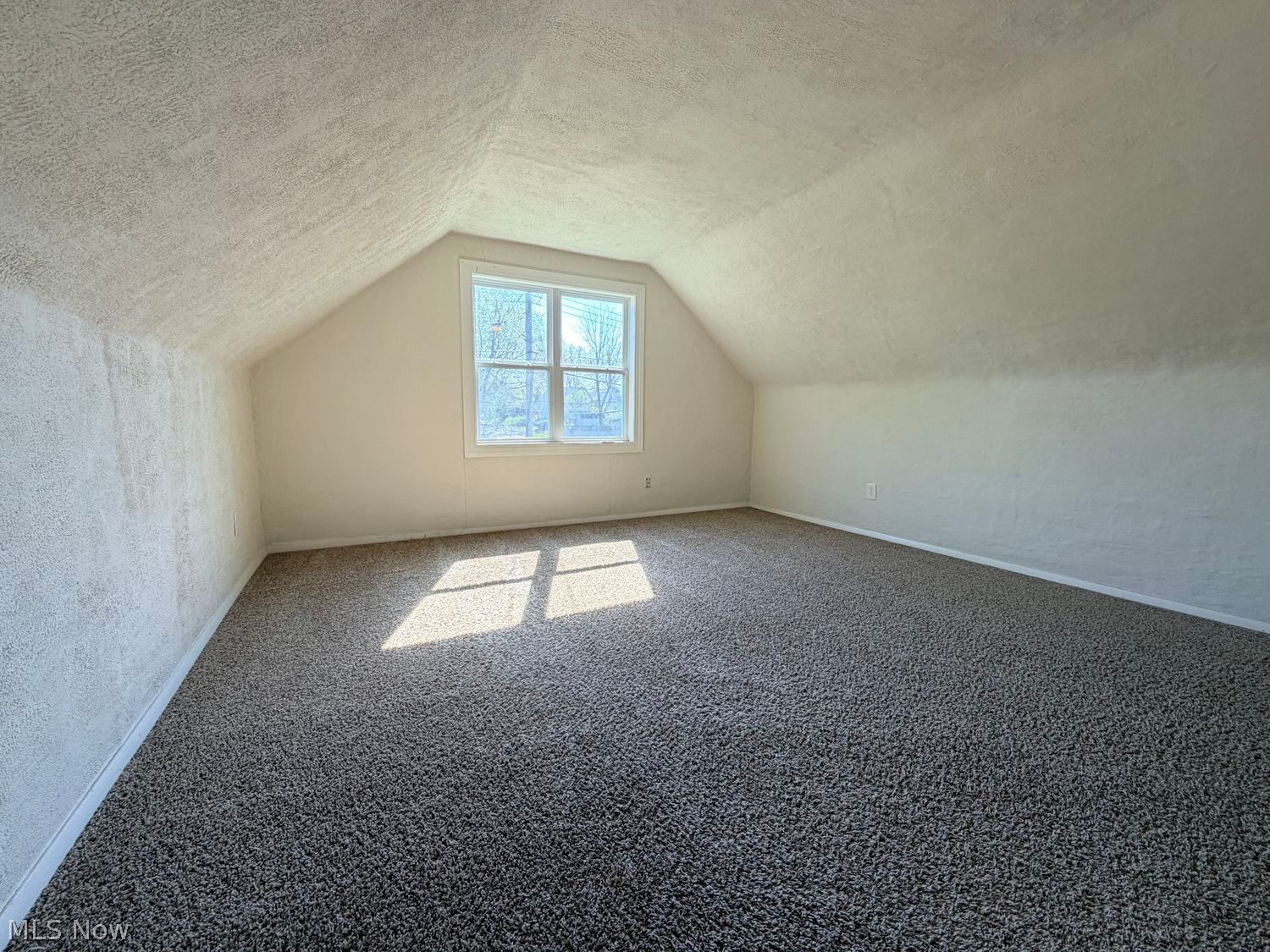 2033 Eastlawn Avenue Akron OH 44305
