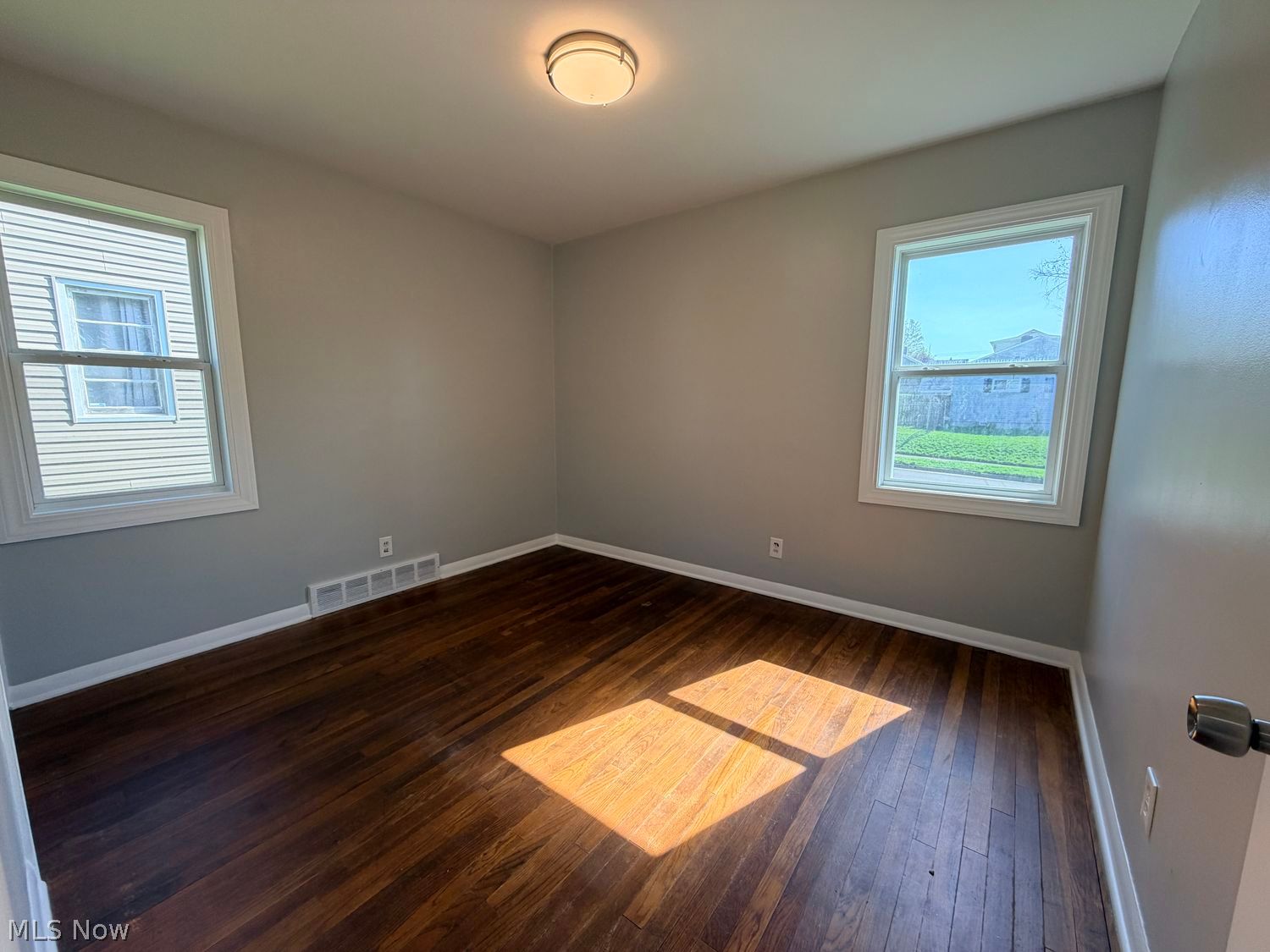 2033 Eastlawn Avenue Akron OH 44305