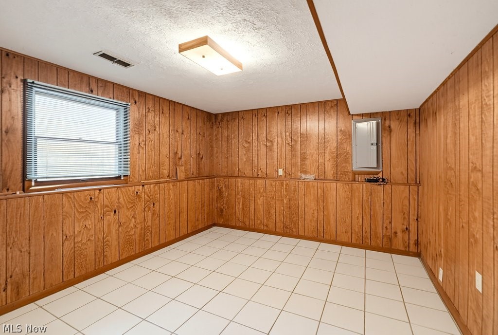 15678 Auburn Road Newbury OH 44065