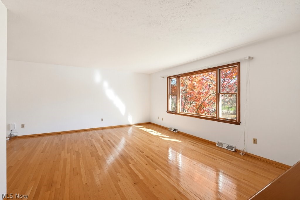 15678 Auburn Road Newbury OH 44065