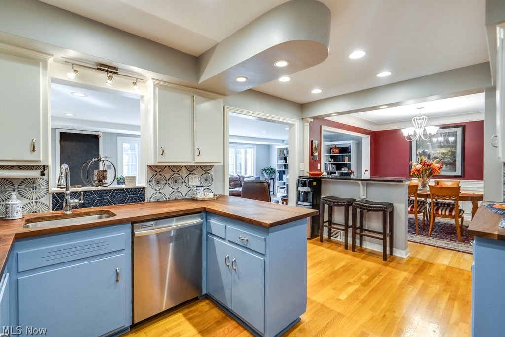 22212 E Byron Road Shaker Heights OH 44122