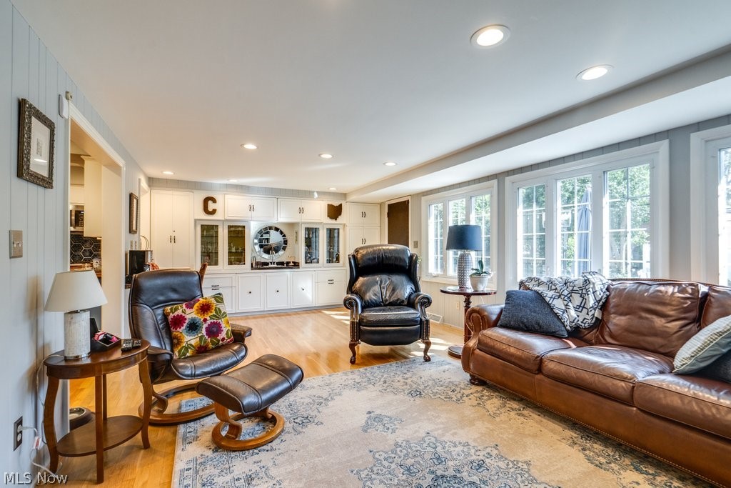 22212 E Byron Road Shaker Heights OH 44122