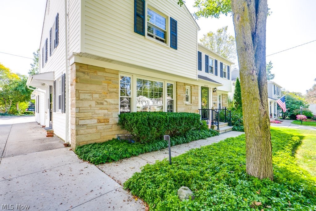 22212 E Byron Road Shaker Heights OH 44122