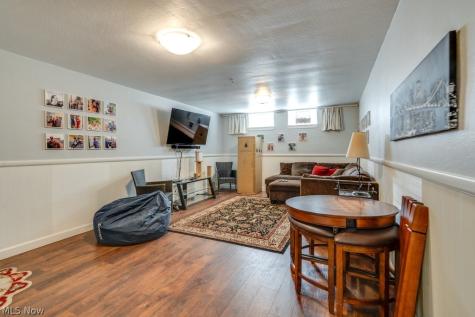 22212 E Byron Road Shaker Heights OH 44122
