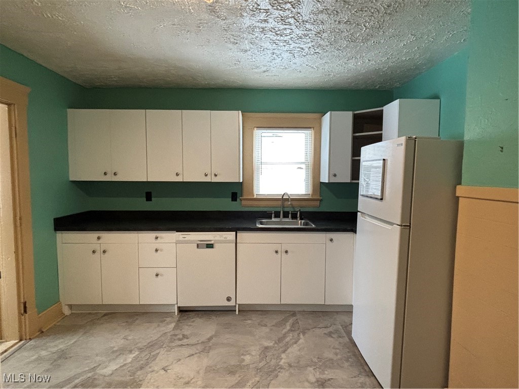 9516 Kirkwood Cleveland OH 44102