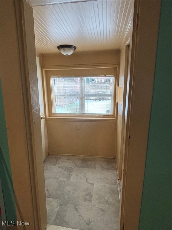 9516 Kirkwood Cleveland OH 44102