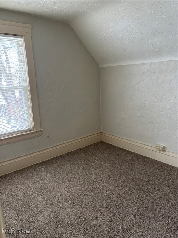 9516 Kirkwood Cleveland OH 44102