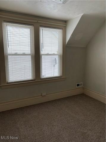 9516 Kirkwood Cleveland OH 44102