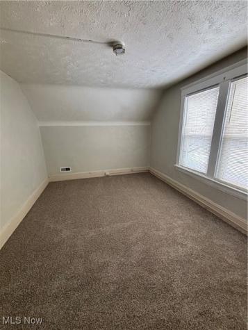 9516 Kirkwood Cleveland OH 44102