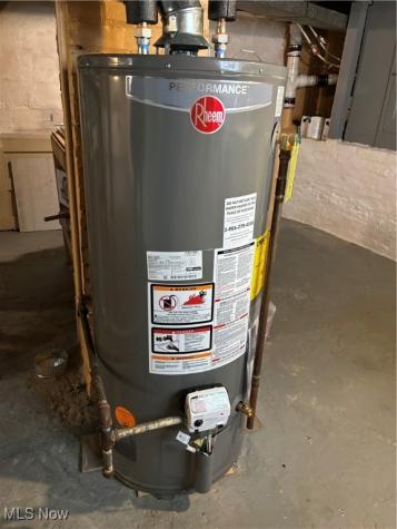 9516 Kirkwood Cleveland OH 44102