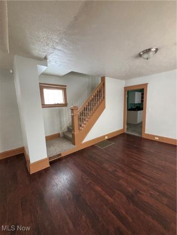 9516 Kirkwood Cleveland OH 44102