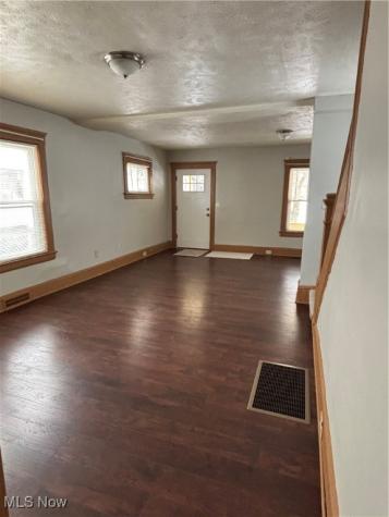 9516 Kirkwood Cleveland OH 44102