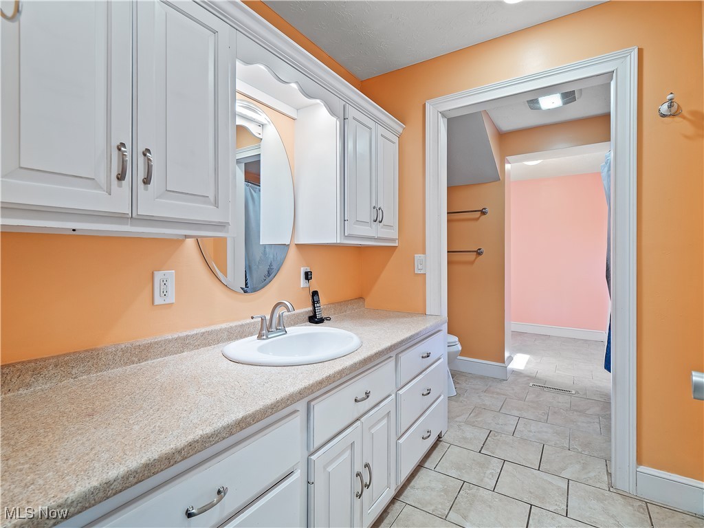 19322 E River Road Columbia Station OH 44028