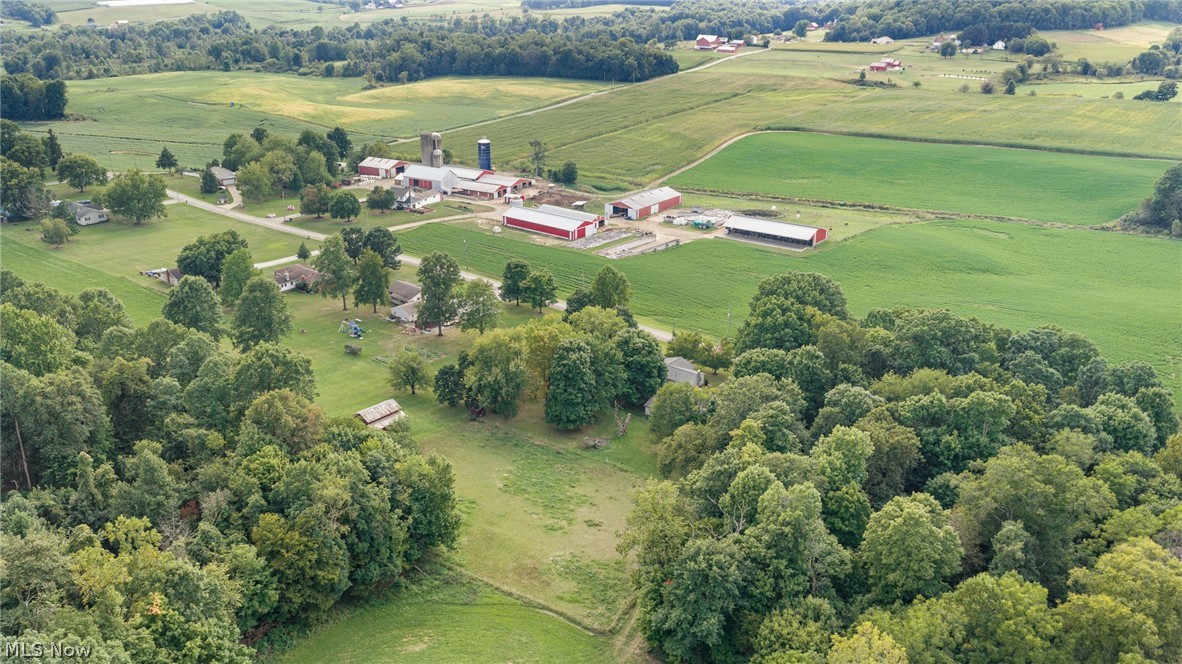 2748 S West Lebanon Road Dalton OH 44618
