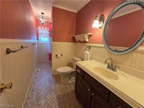 3923 Lake Road Youngstown OH 44511