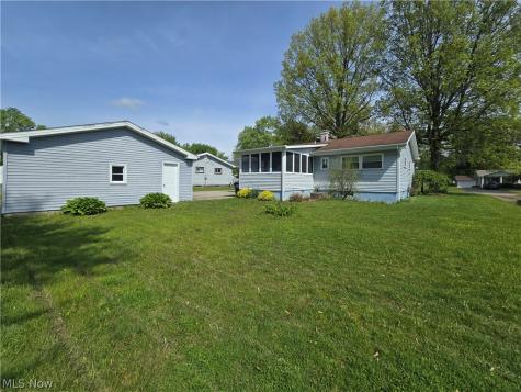 3923 Lake Road Youngstown OH 44511