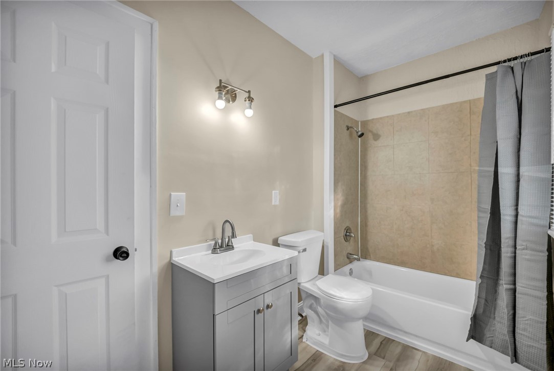 13316 Graham Road East Cleveland OH 44112