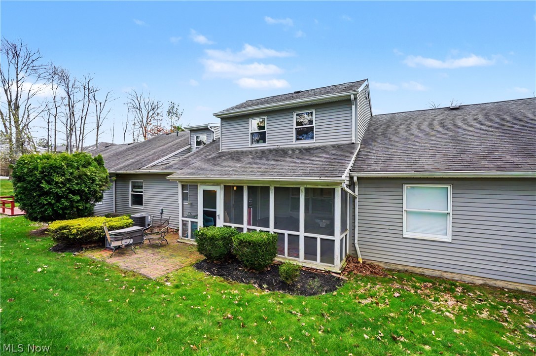 9809 Brookline Oval Strongsville OH 44136