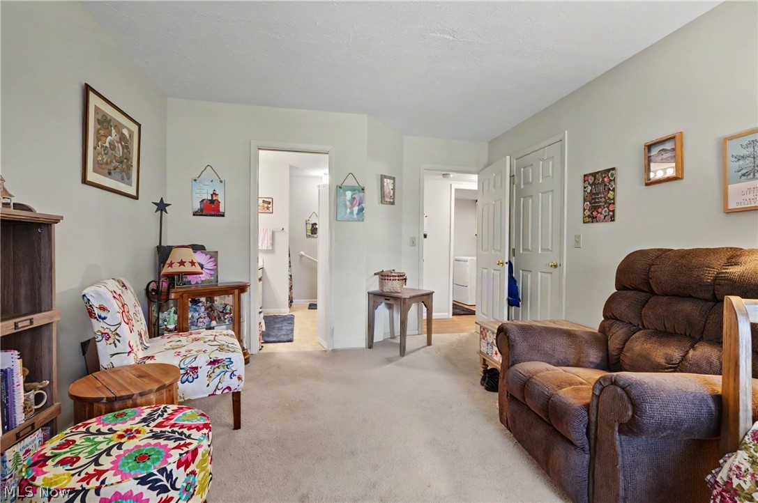 9809 Brookline Oval Strongsville OH 44136
