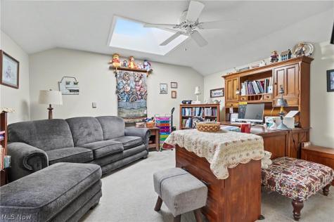 9809 Brookline Oval Strongsville OH 44136