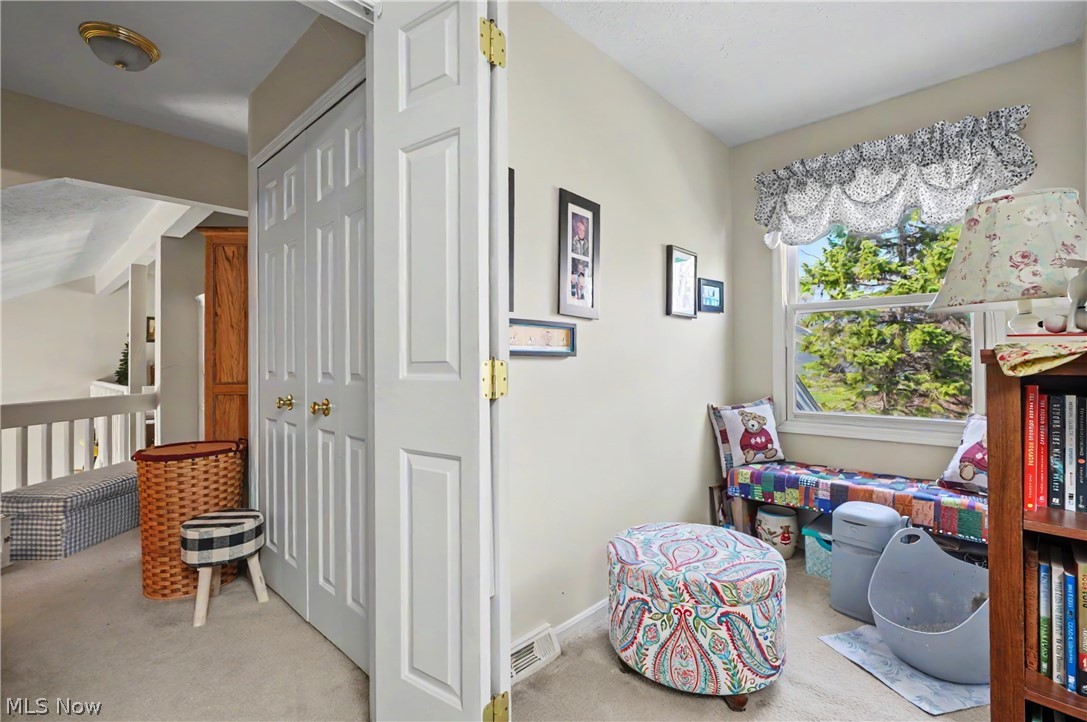 9809 Brookline Oval Strongsville OH 44136