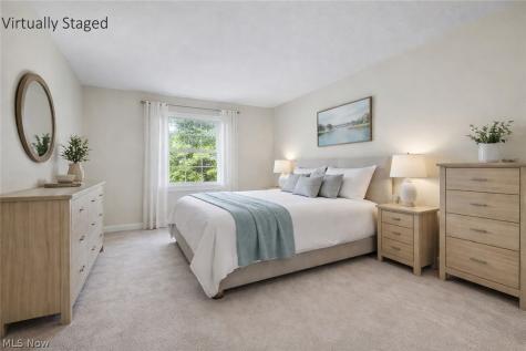 9809 Brookline Oval Strongsville OH 44136