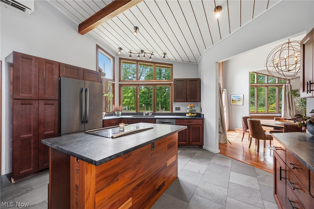 8995 Knotty Pine Lane Chardon OH 44024