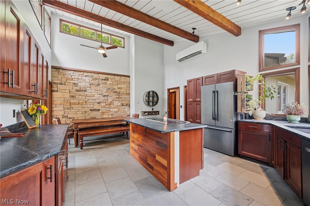 8995 Knotty Pine Lane Chardon OH 44024